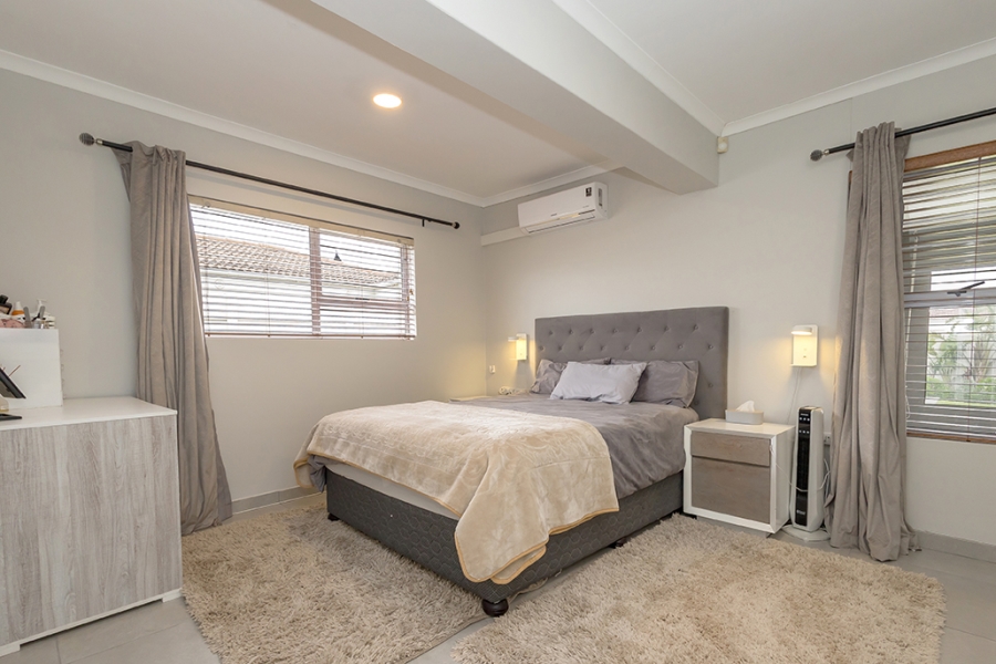 3 Bedroom Property for Sale in Sunningdale Western Cape